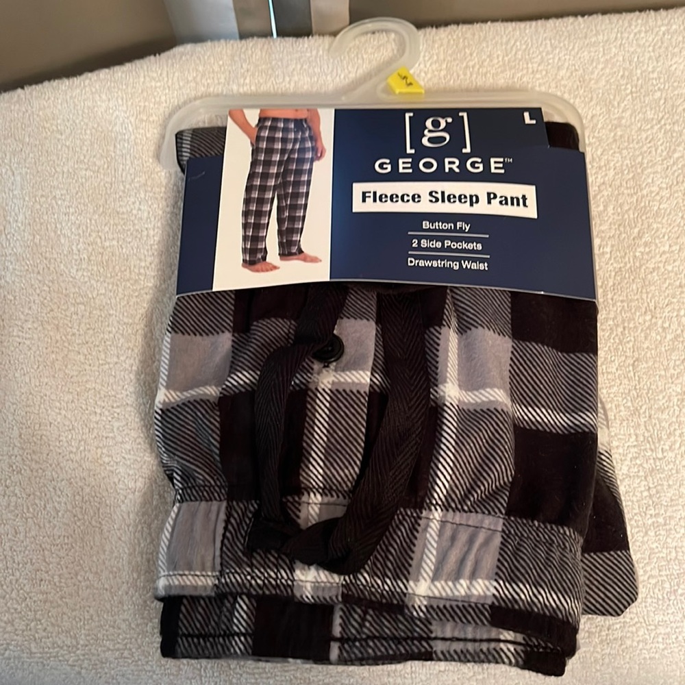 Men’s fleece sleep pants